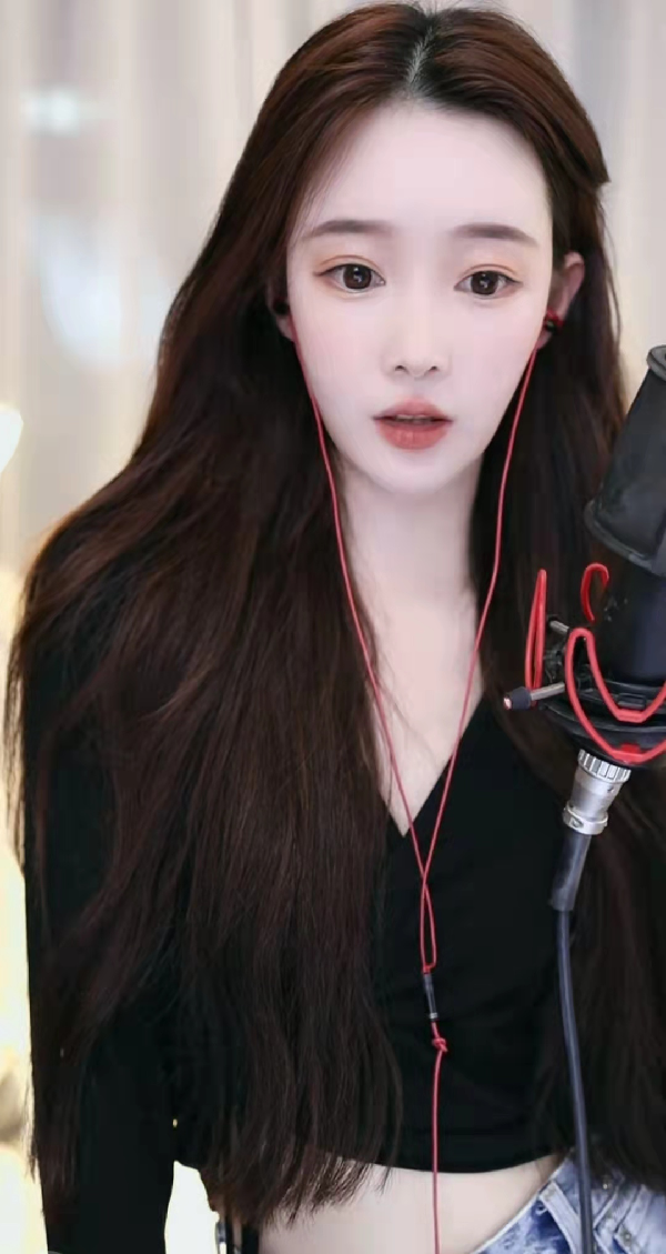 美出屏幕戴羽彤高清0距离美照