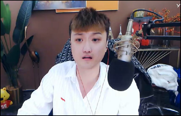 yy日报挺哥出重拳梦莎战海豚