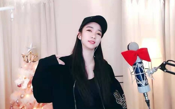 潮出新高度!杨大爷释放青春魅力